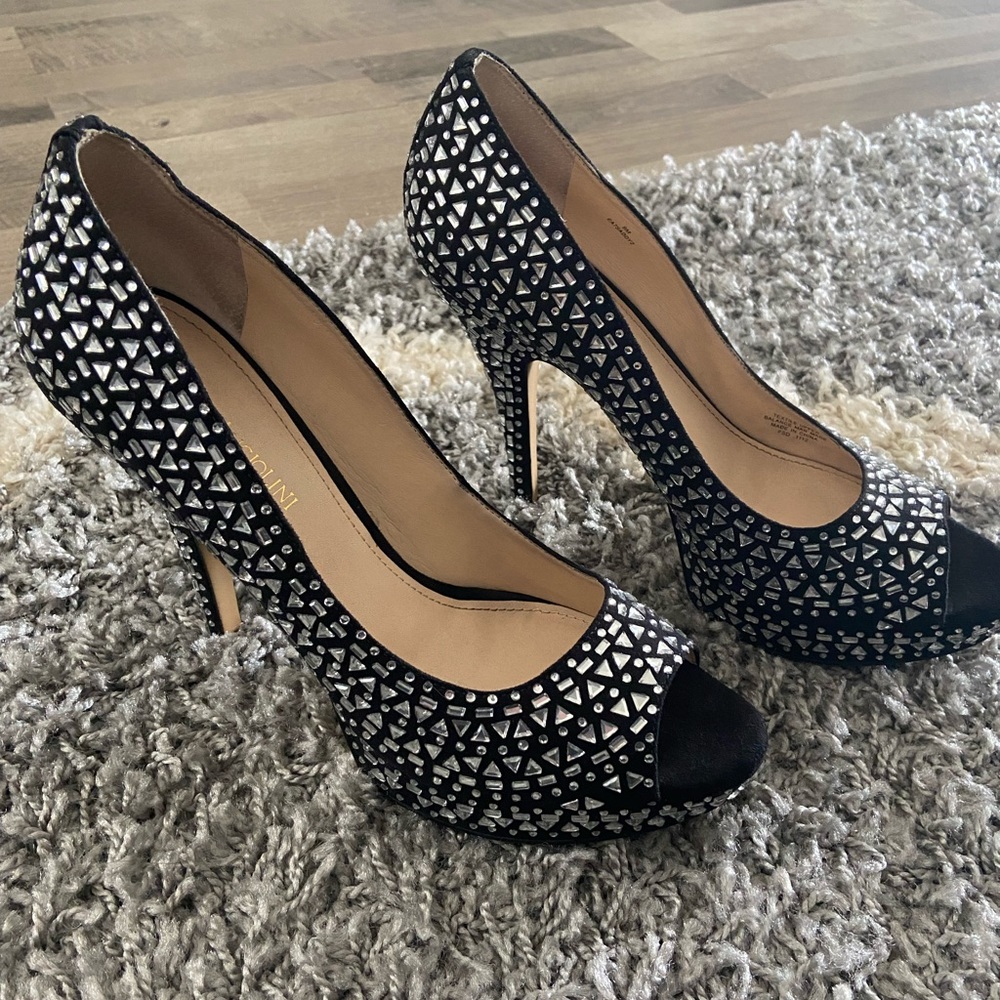 Sequenced high heels- black